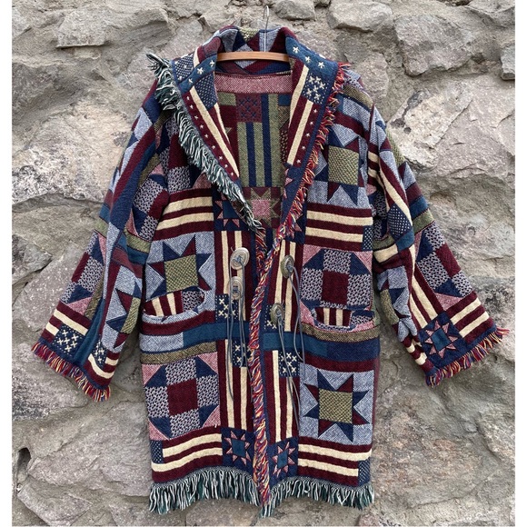 Handcrafted | Reworked Tapestry Fringe Blanket Cardigan Coat Quilt-Look Pattern - Picture 4 of 16